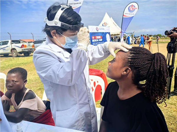 义诊活动现场。田雨摄