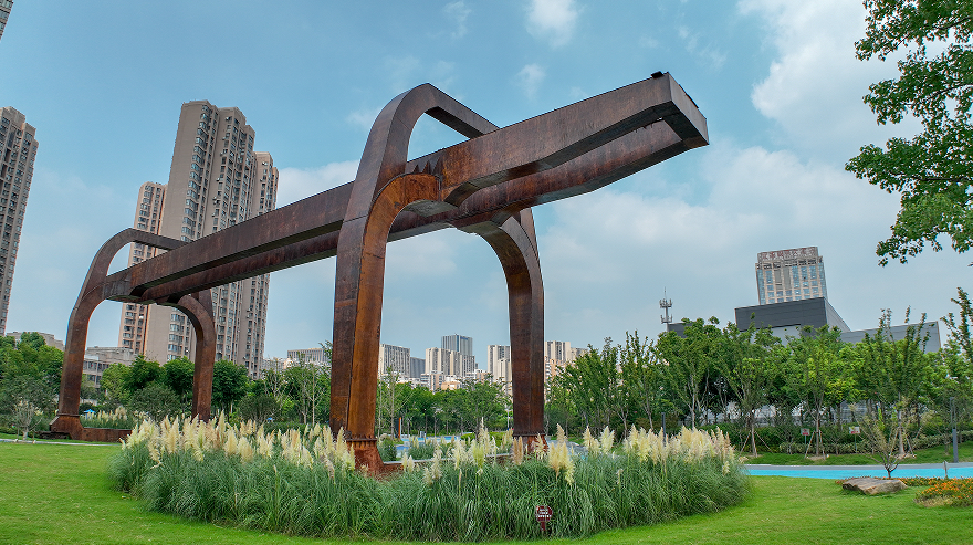 南门库景区龙门吊