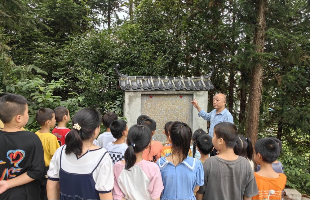 东至县木塔乡关工委常态化开展红色文化进校园等活动 东至县木塔乡关工委常态化开展红色文化进校园等活动