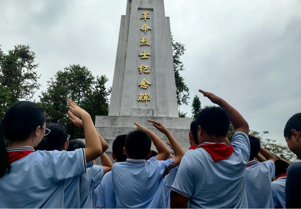东至县木塔乡中心学校组织各中小学开展爱国主义教育活动 东至县木塔乡中心学校组织各中小学开展爱国主义教育活动