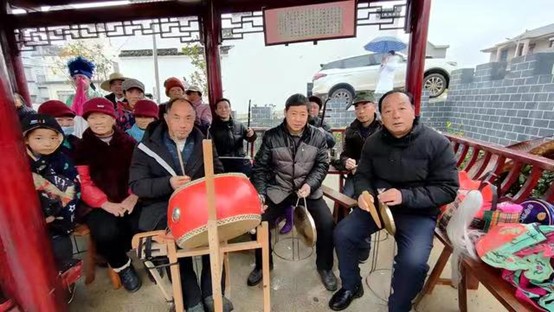 东至县青山乡组建11支“夕阳红”文艺队伍