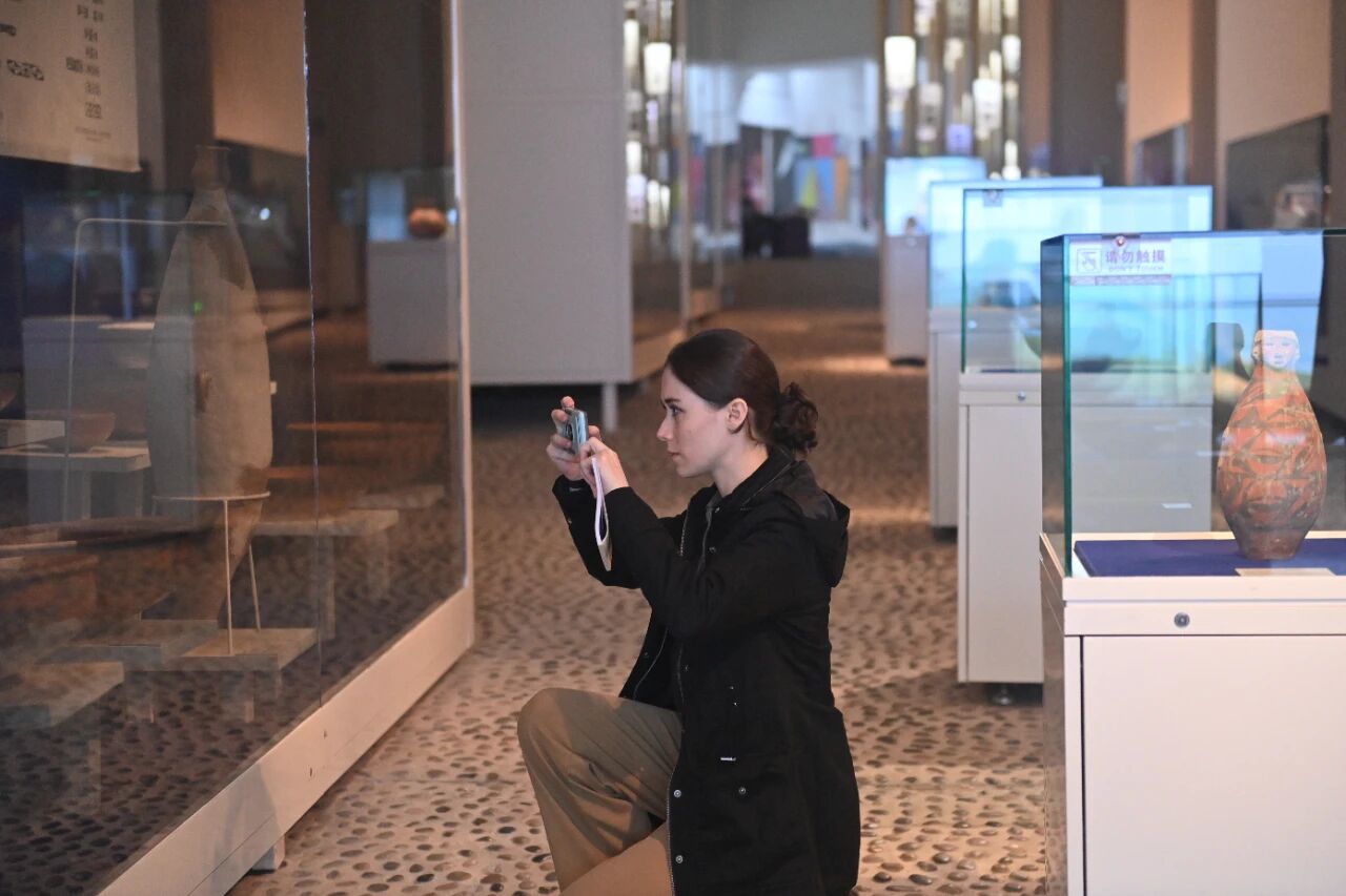 5887b29946fa4a99a074f680184e1144