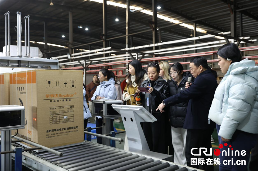 【2025打卡中国】商丘民权有多“冷”?外国网红在这里找到了一条百亿“热”链!