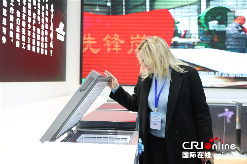 【2025打卡中国】商丘民权有多“冷”?外国网红在这里找到了一条百亿“热”链!