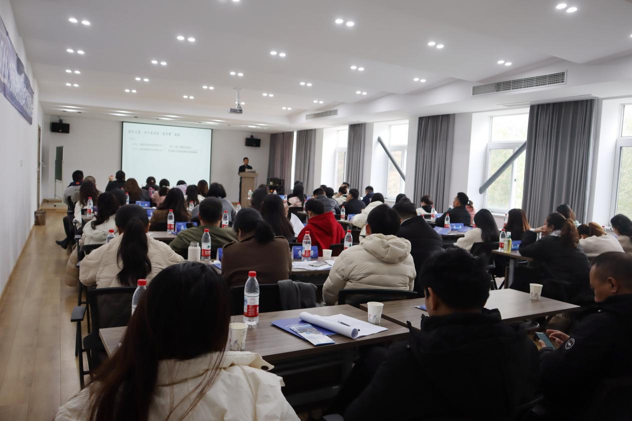 繁昌区人社局：以训赋能强能力 供需对接解难题