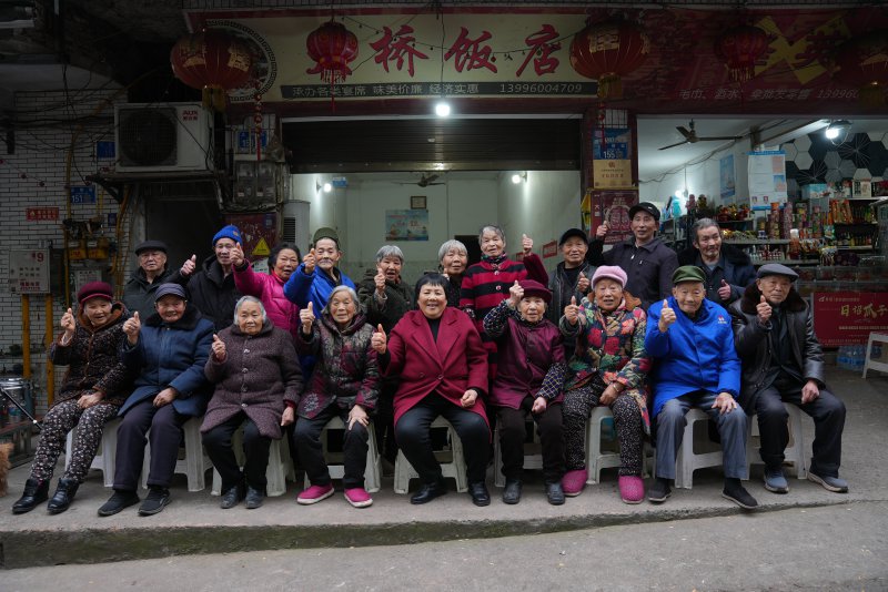 新春走基层 | 一餐热饭 安顿晚年
