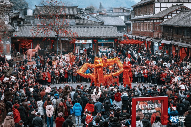 热气腾腾的中国年︱天府烟火暖 新春年味浓