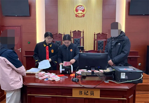 黄山屯溪让司法温度触手可及 