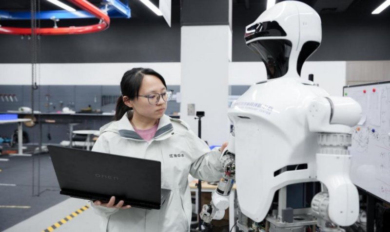 费军廷：锻造合肥智造“超级大脑”