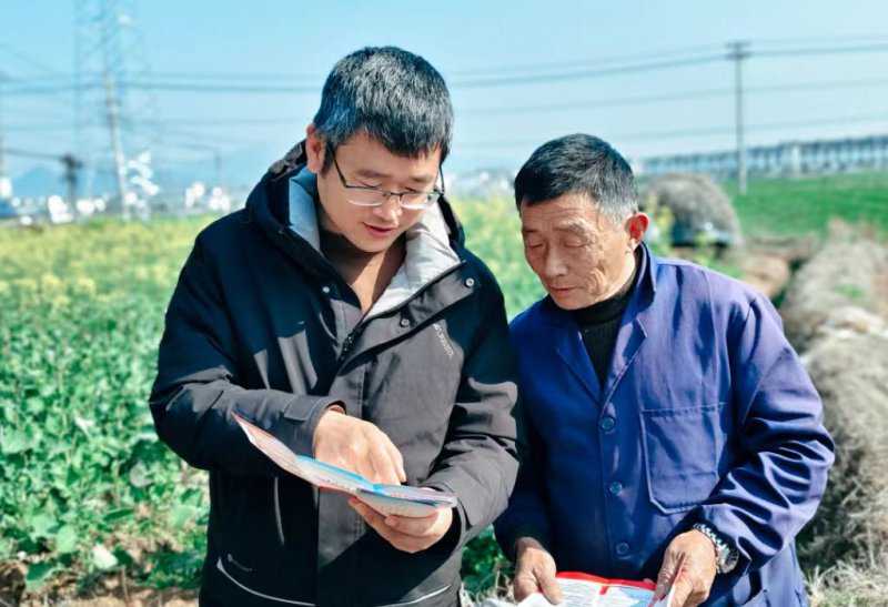 皖南烟叶：田间地头开课堂 法治春风吹心田