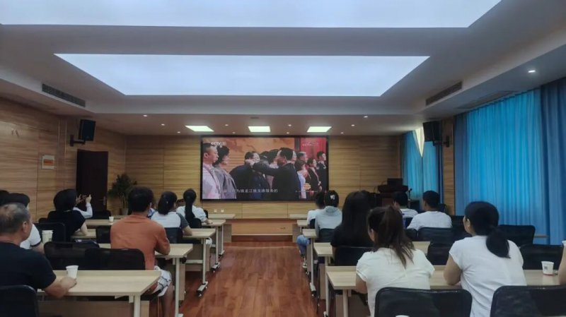 黄山黎阳镇：汲取榜样力量 砥砺奋进前行