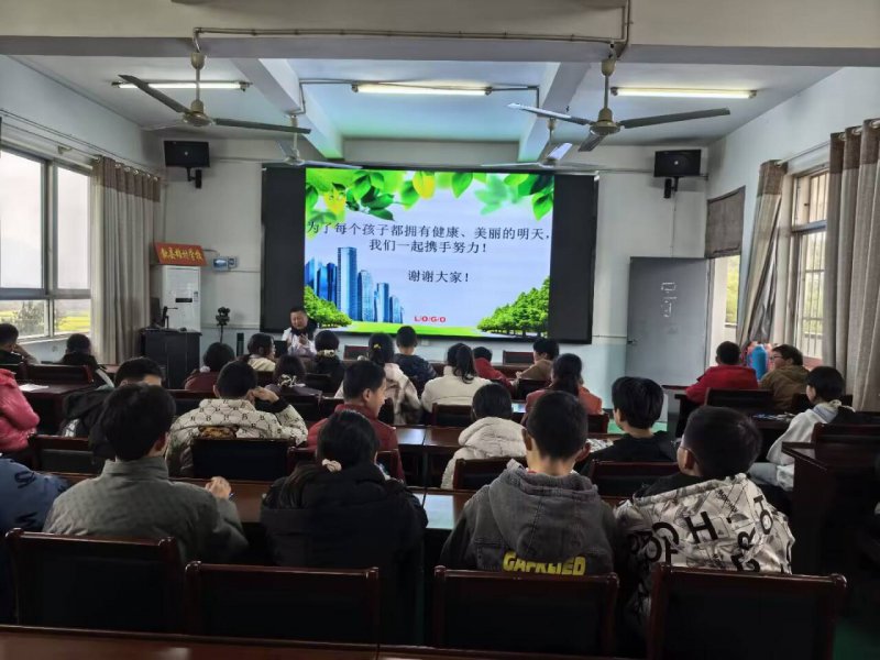 歙县雄村镇开展血吸虫病防治宣传周活动 