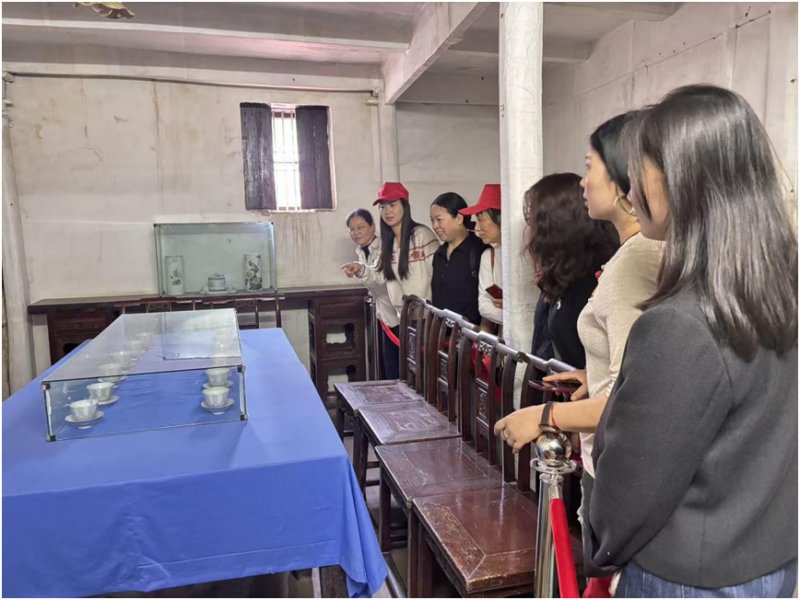 歙县徽城镇：传承铁军精神 永葆清廉本色