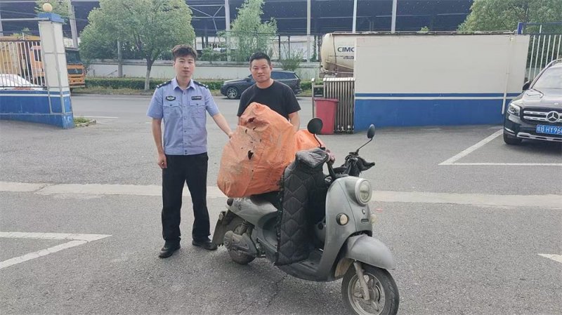 芜湖弋江警方细致排查助群众找回重要物资