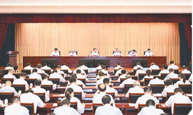 深入学习贯彻习近平总书记重要指示批示精神 以更大力度更实举措推动垃圾分类成为低碳生活新时尚