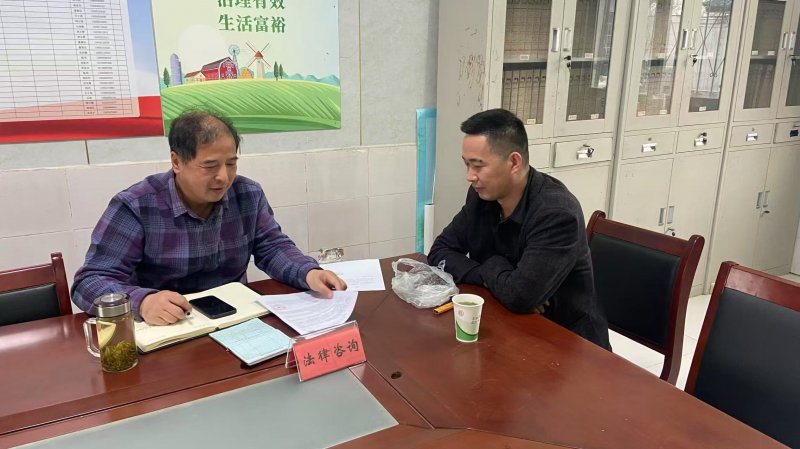 长丰左店镇：做驻村“多面手” 扎根沃土写担当