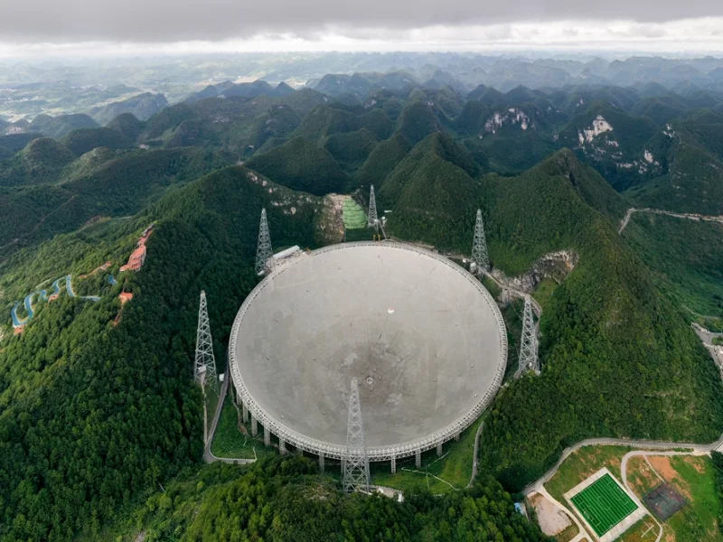 山坳里的“中国天眼”，把中国创新的答卷写向浩瀚星空