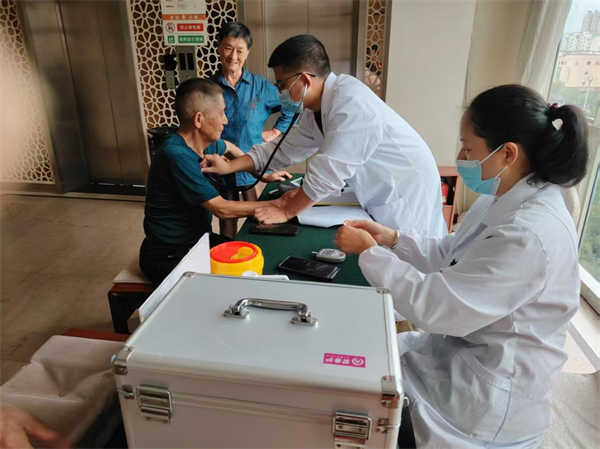 黄山屯溪区：卫生院靠前服务织密防台风健康屏障