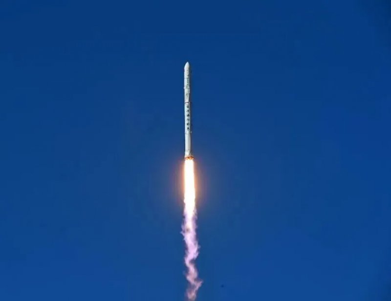 梦克斯航空为火箭飞行护航 梦克斯航空为火箭飞行护航